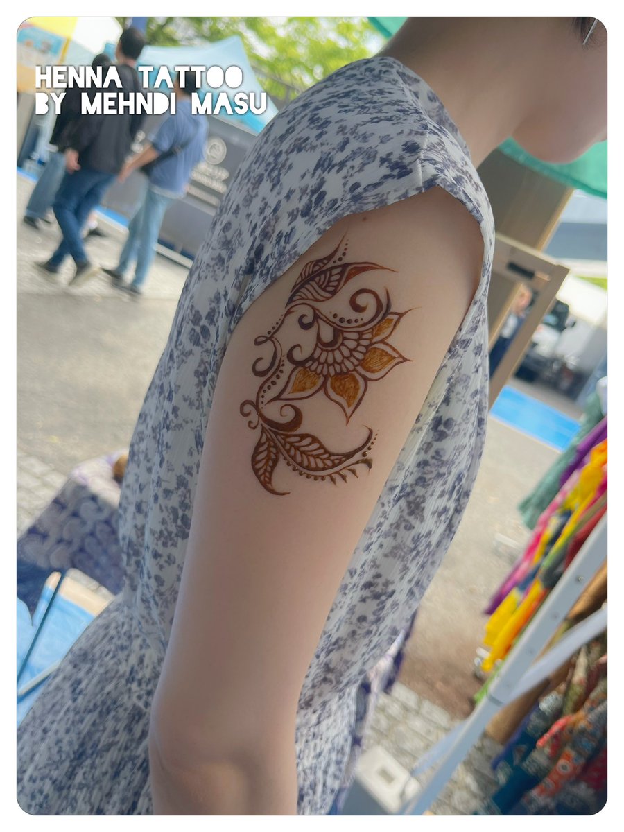 MEHNDI_MASU's tweet photo. こんなに働いたが利益ほぼないの！ついにトランプの影響を受けるとは！
#ヘナタトゥー　#ジャグアタトゥー #ラオスフェス　#mehndi  #Hennatattoo
 #Henna #jaguatattoo #jagua #mehndi #mehndiart #mehndimasu #hennart #ヘナタトゥー　#ジャグアタトゥー #ジャグア #ヘナアート　#メヘンディー https://t.co/fyeX6vpVfe