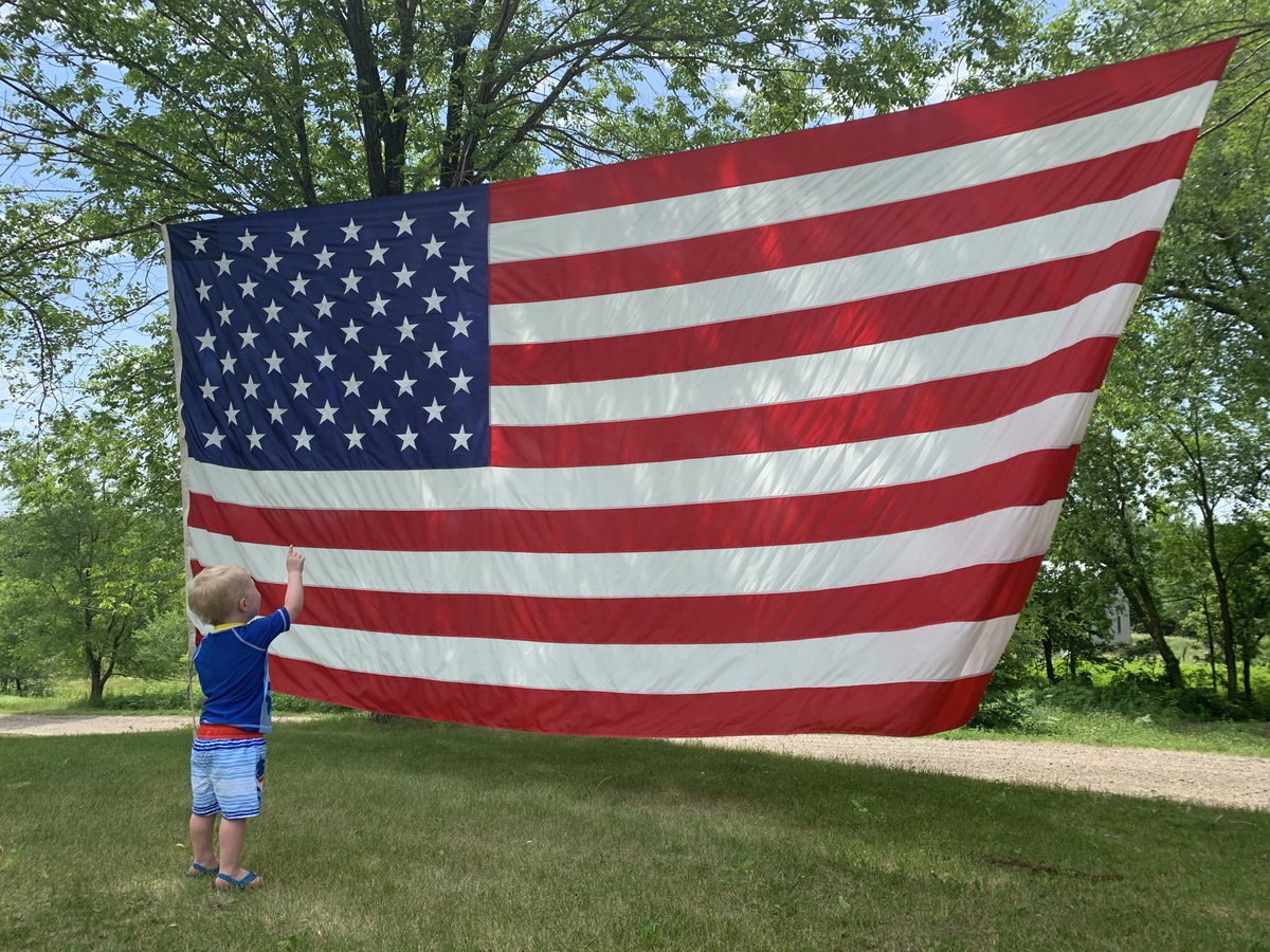 ScottGearen's tweet photo. Remembering friends and family, never forget what they gave up.... Memorial Day and everyday... https://t.co/Cz2W5WOUhW