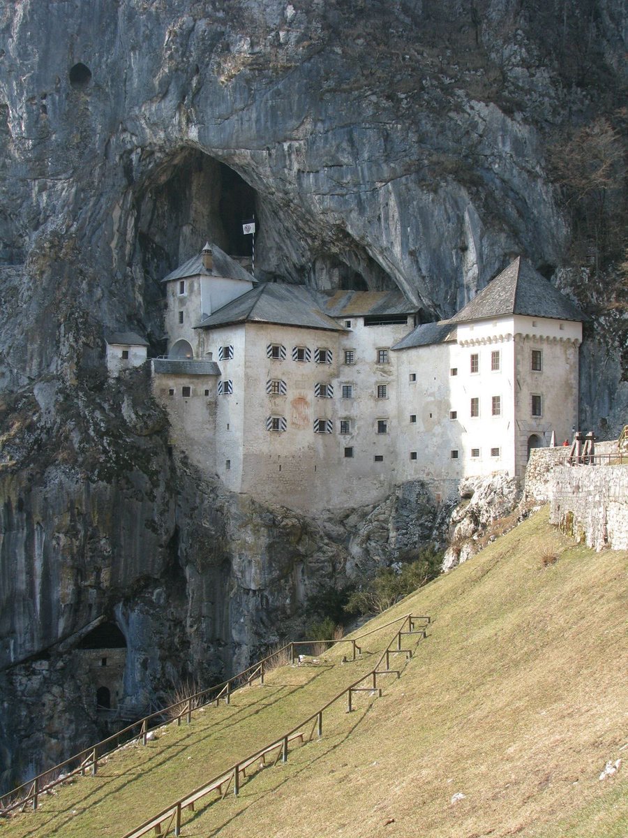 Architecture & Tradition tweet media