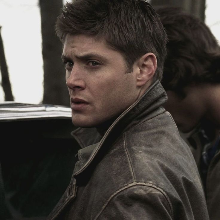 skzKarma88's tweet photo. Leather jacket dean winchester come back to me https://t.co/duL4vrc766