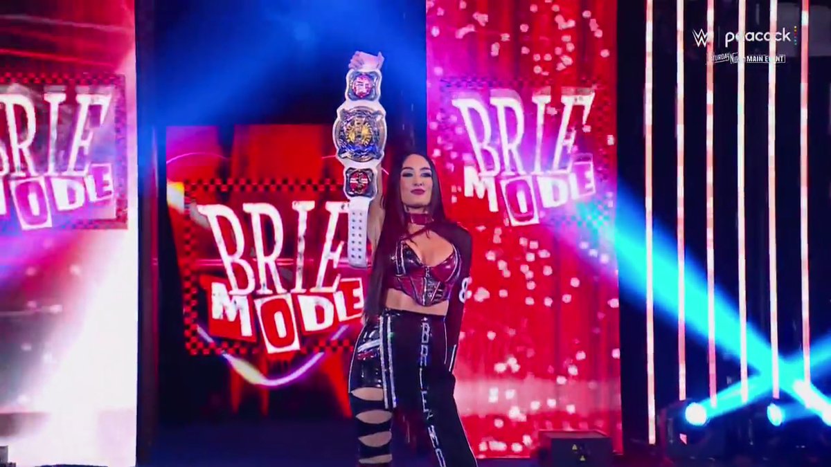 BellaTwinsORG_'s tweet photo. HQ Saturday Nights Main Event Screencaptures: https://t.co/6Tb8dJHx1F
#BrieBella #BrieMode #ScreamMode #BellaArmy #WWE
@NikkiAndBrie https://t.co/LfhiMDzvJo