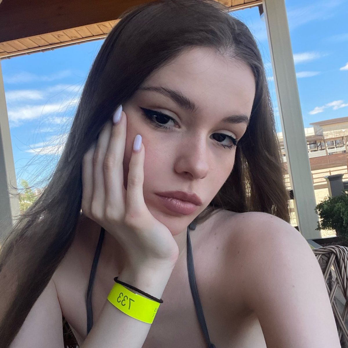 Sam tweet media