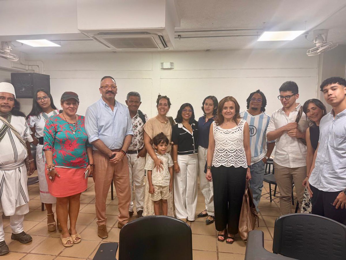 ColombiaIcon's tweet photo. Más fotos de nuestro IV Encuentro Regional en Santa Marta el pasado 15 de mayo https://t.co/vFhsp0B5bo