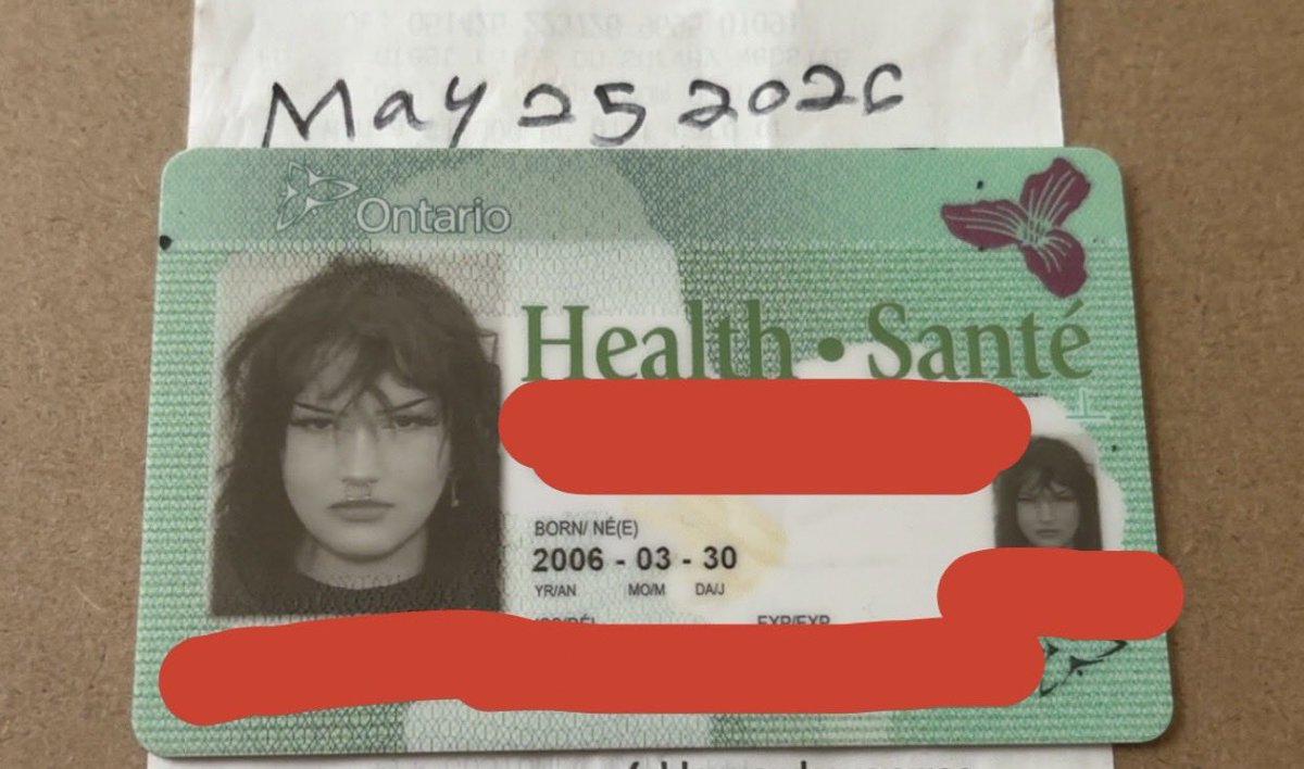 Empress6ixx66's tweet photo. Ignore how BUNKED i look, i just need a proper id to create my loyal fans HAHA i promise yall i am of age. https://t.co/ZB7iF7fr4l