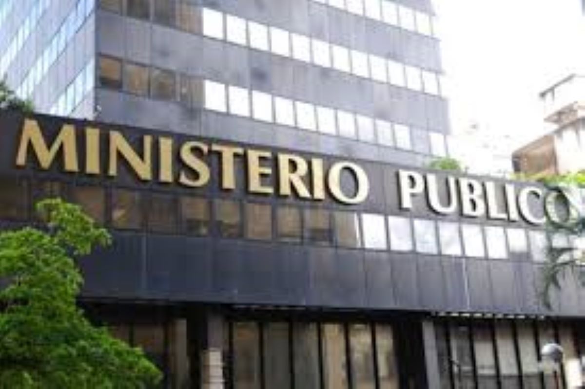 el_carabobeno's tweet photo. Fiscalía investiga sucesos en cárcel de Barinas https://t.co/RsfHnf5M7C https://t.co/618YK7mAAk