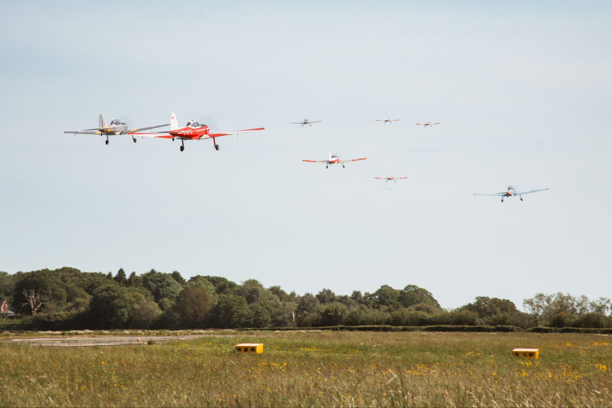 Wolverhampton Halfpenny Green Airport tweet media