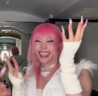 ruislay's tweet photo. SHE'S SO CUTEEEE 😭 https://t.co/JiywJs8C5N