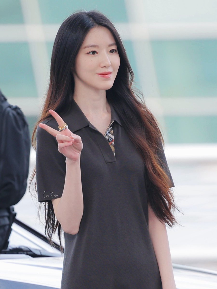 love16766's tweet photo. 260525 帥與美兼具還可愛🤎

#슈화 #SHUHUA #舒華
#아이들 #IDLE https://t.co/TVAUGX9yDw