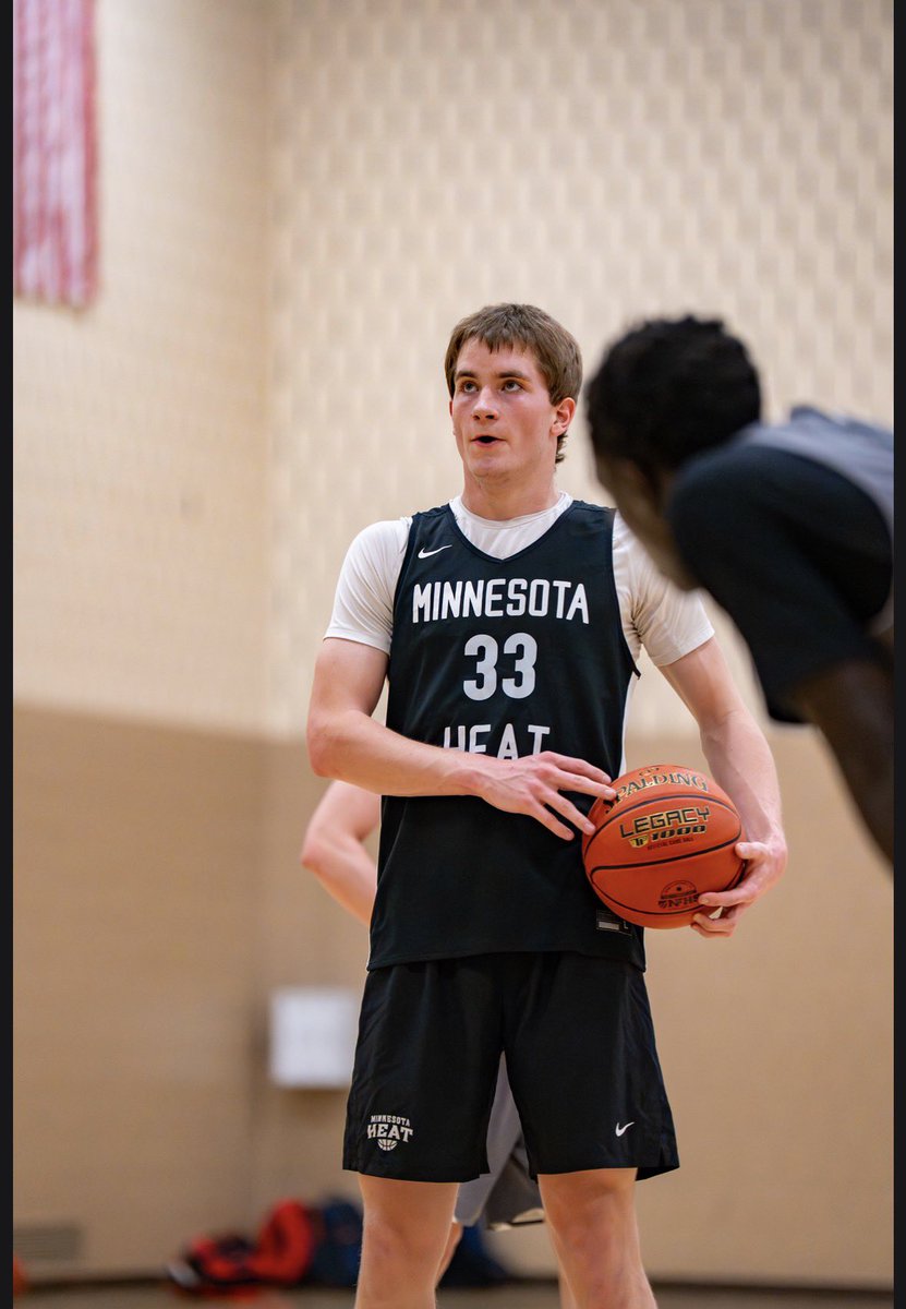MnHeatGunderman's tweet photo. 🌟PLAYER SPOTLIGHT🌟
 
Our guy Bryant Richardson was dominant this weekend! He averaged 22PPG and 10REB! He’s a hard working 3 level scorer that has been flying under the radar this spring! 

@BryantRich33 @RyanJamesMN 
@tchoopsczar 
@FreshCoastHoops 
@AndOneFilms 
@SpencerW15 https://t.co/jGfWtUm1pl