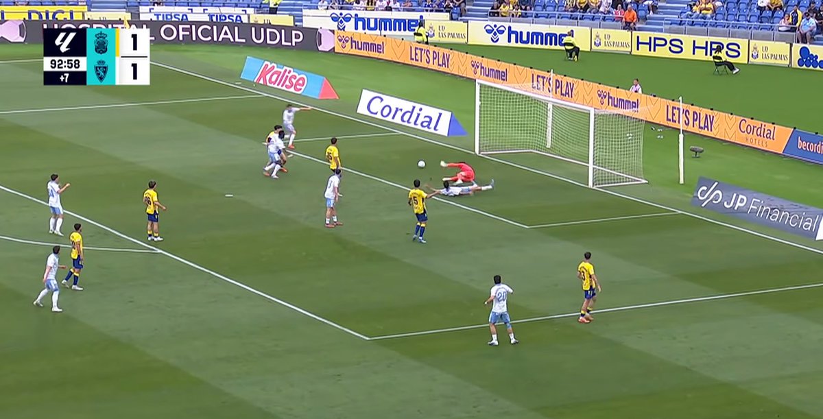 Out of context UD Las Palmas tweet media