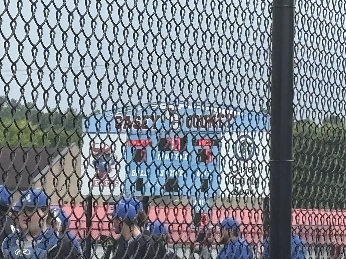 Barstool_Wayne's tweet photo. Final!!!
Danville 9
Rock 5
THE ROCKETS GO DOWN!!! WYATT GALE’S THREE RUN BOMB PROPELS THE ADMIRALS TO VICTORY!!!! @12thSports @OnlyLoganY23 https://t.co/9xkPLdQ9ni