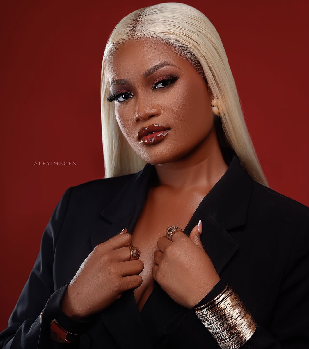 justlonely_yk's tweet photo. Or it’s going to be the Saucy Aisan Queen??🖤🌟
#PerfectMatchXtra #PATDFamily #SusanDeSouza #Aisan https://t.co/SOSqw4Kmm4