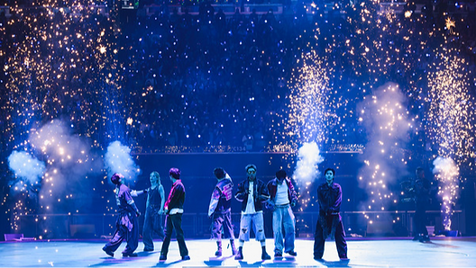 papersplanes_'s tweet photo. BTS Take Over Las Vegas With Huge Cultural Event
https://t.co/AucuLRhlNa https://t.co/1vBLj8yGqb