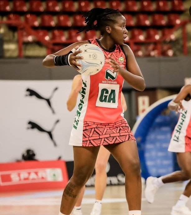 NetballZimbabwe's tweet photo. TNL Game2  Highlights :

Zambezi Eagles vs The Freestate Crinums

📸 : @Netball_SA 

@NedbankZimbabwe  
@CaledoniaMining https://t.co/9fyqVLzVew