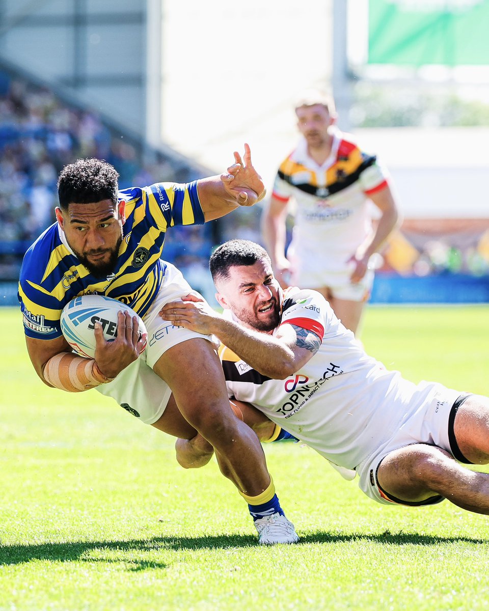 OfficialEllgren's tweet photo. Bank holiday rugby hits different… ☀️🏉

Great to see both of our Super League partner clubs, @WTrinityRL and @OfficialBullsRL, back in action this weekend! 👊

#Ellgren | #WhereTheGameBegins https://t.co/OYcDohKMjI