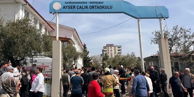 Yusuf Tekin İstifa Etti Mi? tweet media