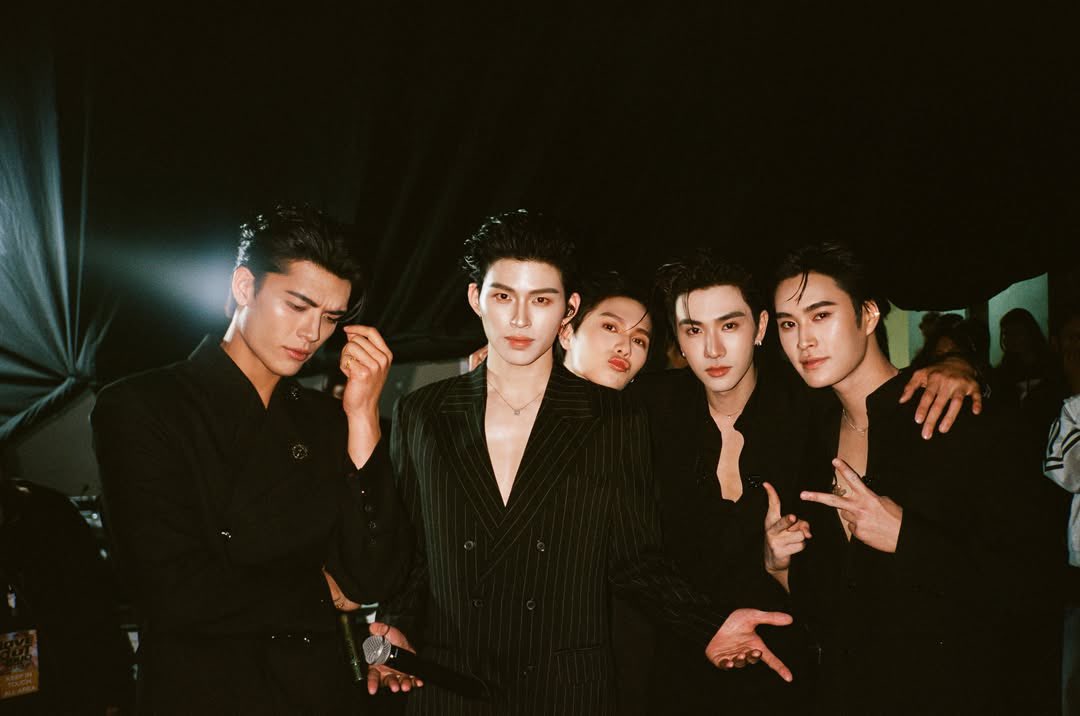 BiasGem's tweet photo. My kind of PARTY 😛😏 #josswayar
#LOLFanFest2026D1
#LOLFanFest2026D2
#LOLFanFest2026D3
#Gemini_NT #เจมีไนน์ #PerthTanapn #ppnaravit
#williamjkp https://t.co/4s7vX8zD2T