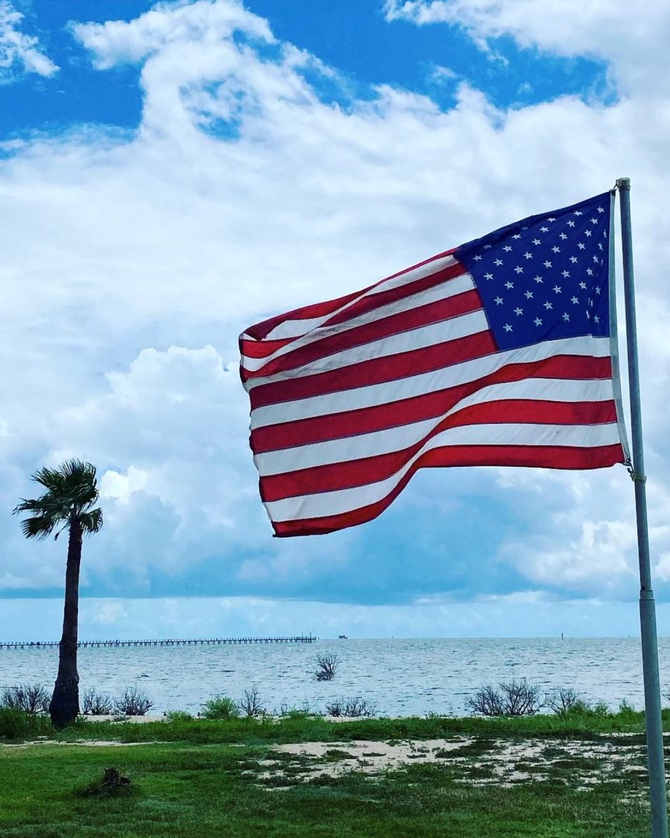 CCA_Texas's tweet photo. Memorial Day is a time to reflect and honor the brave men and women who made the ultimate sacrifice serving our country. 

We will never forget, and we will forever be grateful. https://t.co/Ou4OGN2YBK