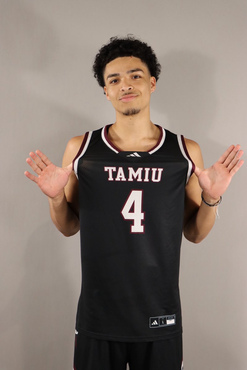 tangle_thomas's tweet photo. Had a great visit with TAMIU‼️👀
@TAMIUAthletics https://t.co/wG1xq87v3J