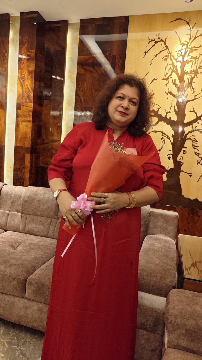 NehaBaj03570609's tweet photo. #redcolor❤️❤️ https://t.co/qbW09lhxBD
