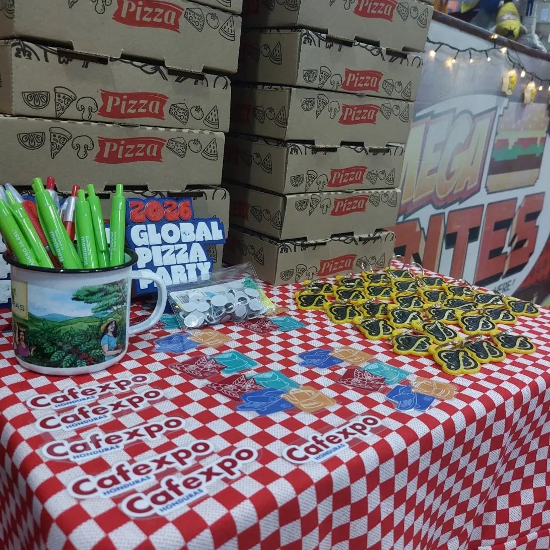 BAT_Honduras's tweet photo. 🍕 ¡SPS estuvo en el mapa! El viernes, la comunidad @Pizza_DAO celebró el #GlobalPizzaParty 2025 en Honduras 🇭🇳 

Así se construye comunidad Web3 desde Centroamerica 🙌

¿Ya conocías este evento? #BitcoinPizzaDay https://t.co/NELYkLer1k