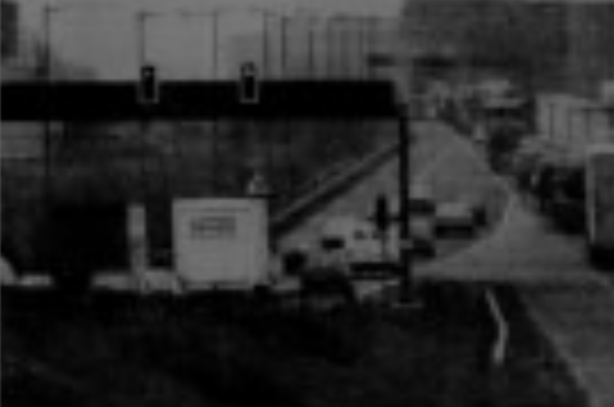 mwayservices's tweet photo. On this day 40 years ago (1986): the UK's first ramp metering trial was activated at M6 J10. Initially deemed to be a success and soon rolled out across the West Midlands, the UK has had a love-hate relationship with these signals, which depend on drivers stopping at red lights. https://t.co/d6md7NU6Y5