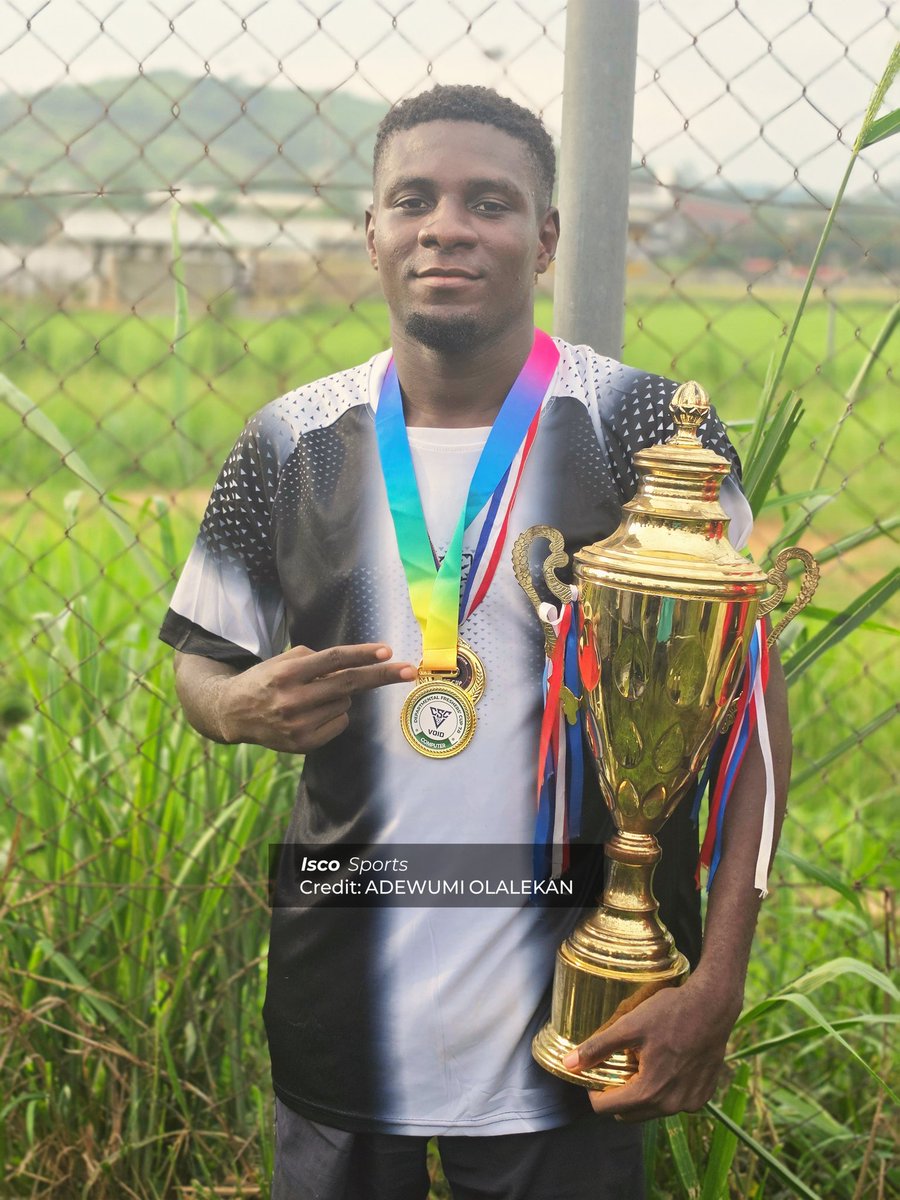SportsIsco's tweet photo. Computer Freshers (CSC VOID) beat Biochemistry Catalyst to win the Departmental Freshers Cup 7.0

Full Time:
BCH Catalyst 0
CSC Void 2

Congratulations to the new DFC Champion 🏆 🏅 https://t.co/tR8Xo2Hzmx