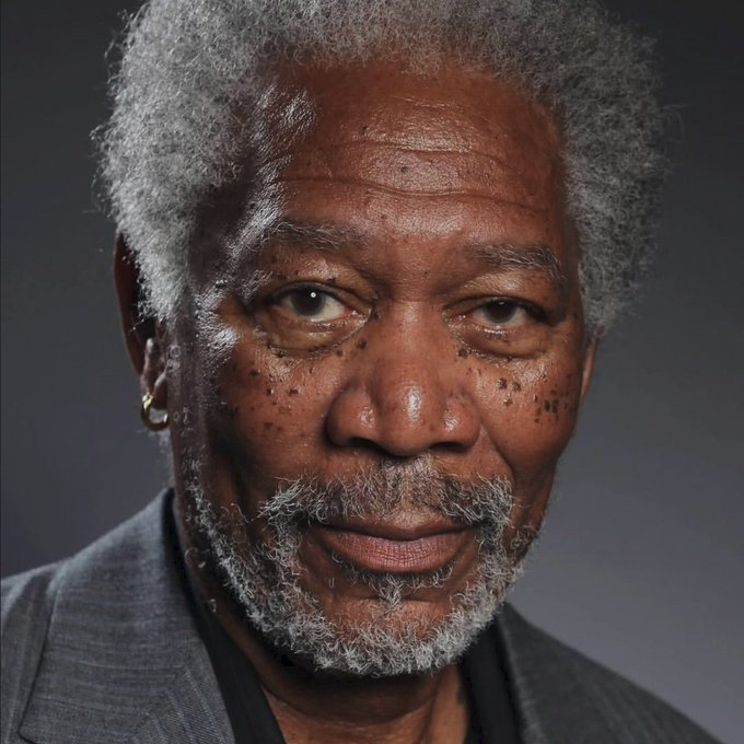 TTendenciaX's tweet photo. "Morgan Freeman":
Porque usuarios compararon fotos suyas en donde el actor tenía 50 años y con una actual con 88 años. https://t.co/OBUoOgaUbg