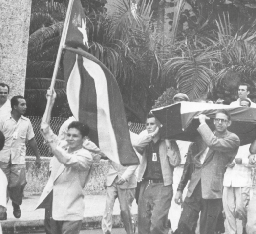 Editorial_VO's tweet photo. EL JOVEN ESTUDIANTE
Para leer el artículo, acceda al enlace de la Edición Especial de la revista 2 del 2021 dedicada a Raúl Castro:
https://t.co/V04sBWG0Jm
#RaúlEsRaúl
#CubaEstáFirme
#PuebloUniformado https://t.co/a51WBcalSC