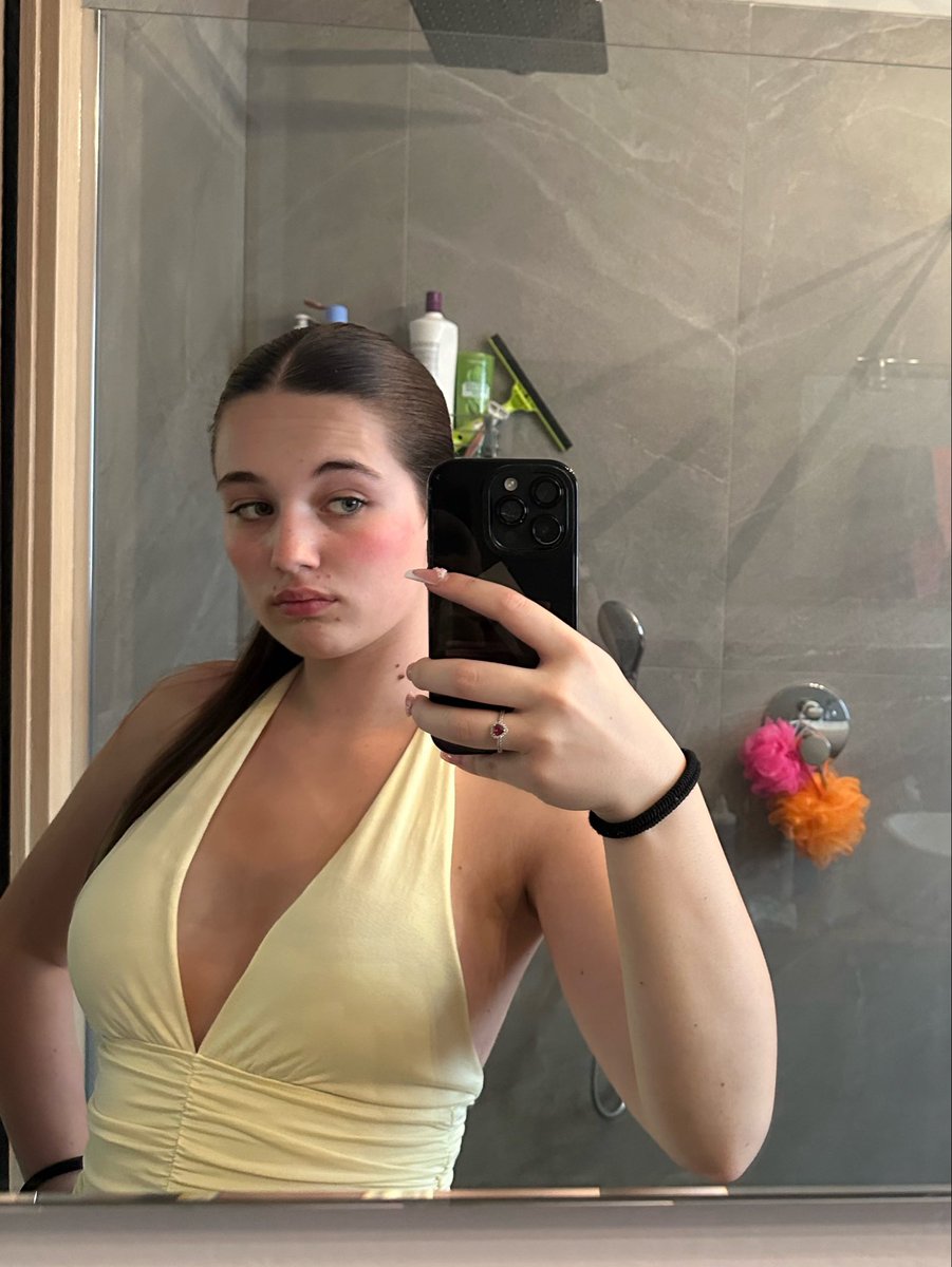 Ilaria tweet media