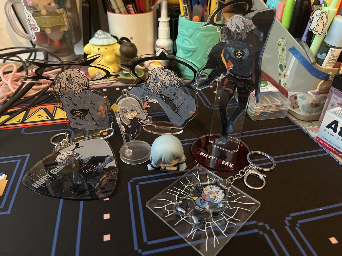 SugarBadLuck's tweet photo. I haven’t been able to draw a lot of things for myself lately! But!!! 
I wanted to show my dumb small HappyChaos collection!! (+ two dumb mahitos) My bf sended me a box with thingies a bit ago so I’m happy to have them in my hands HEHE
Also I updated my ItaBag!! YIPPIE https://t.co/EZPGVgpZdx