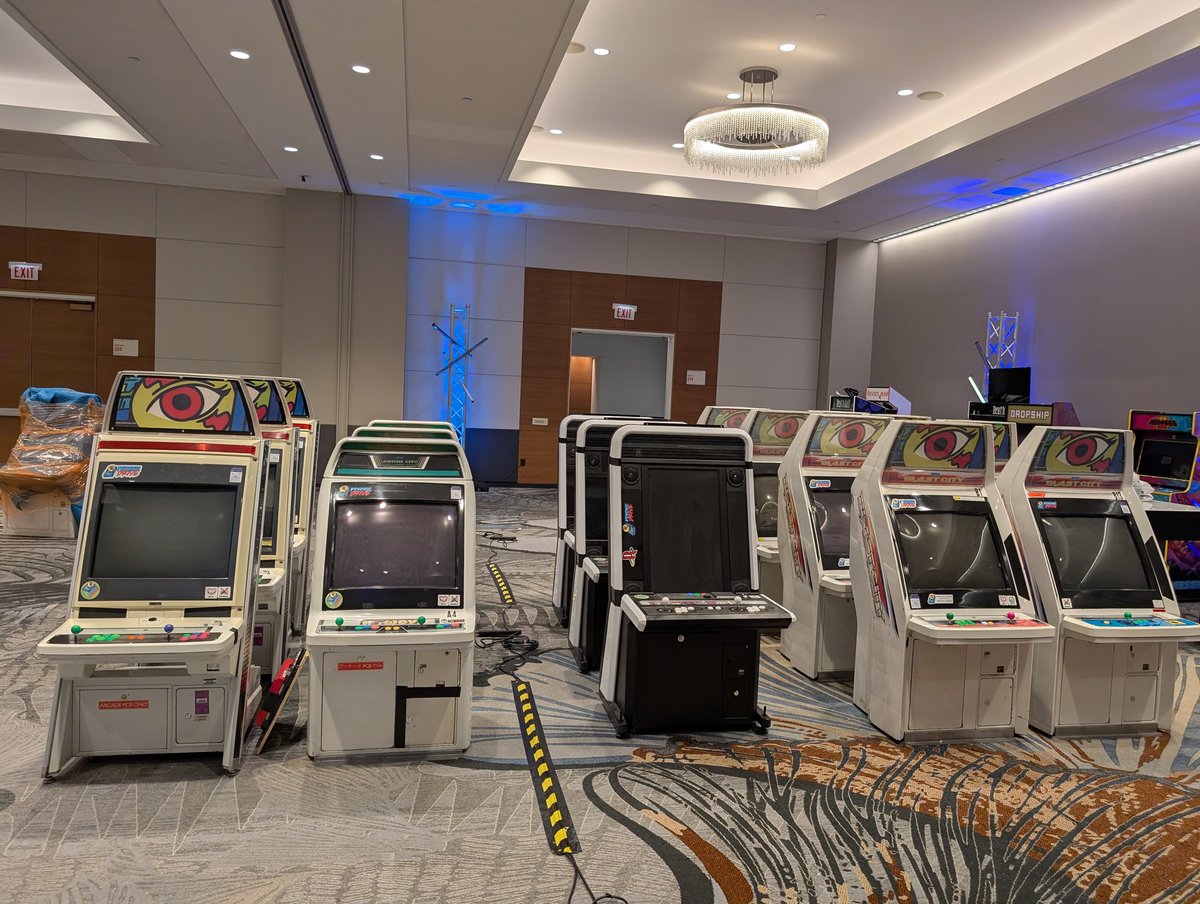 Arcade Random Posting tweet media