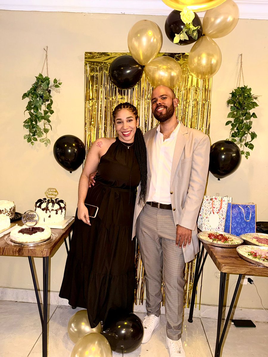 arjaydidit's tweet photo. Eran como 40 fotos, pero aquí solo puedo subir 4 😅. Happy birthday to me ✨ ❤️ https://t.co/oLtGez4Y2O