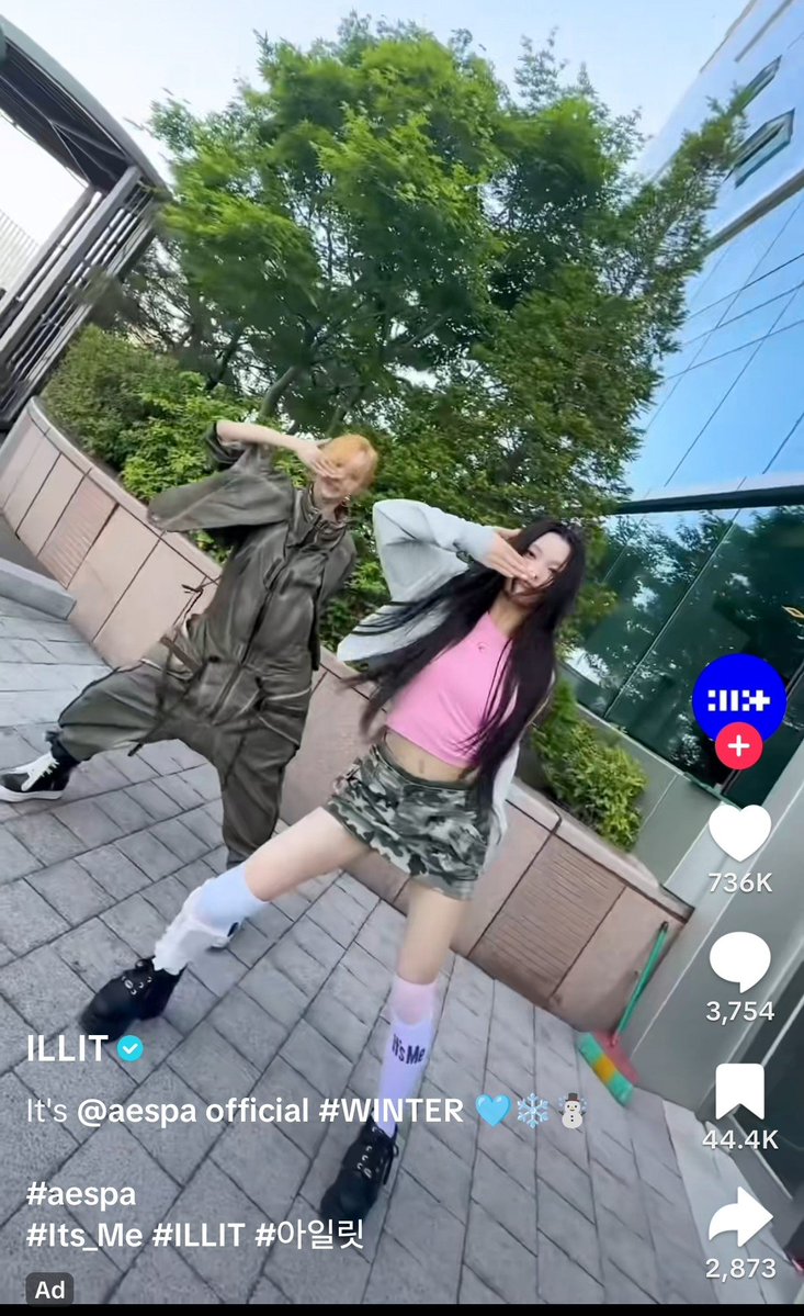 さらたきざわ tweet media