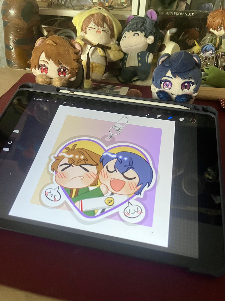 zakatao3's tweet photo. made a #mariluke acrylic charm design!! 💜💛 https://t.co/OVykwfErCw