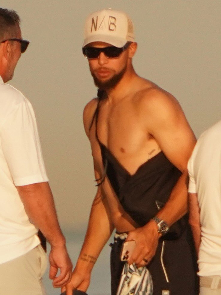 Filho do Stephen Curry tweet media