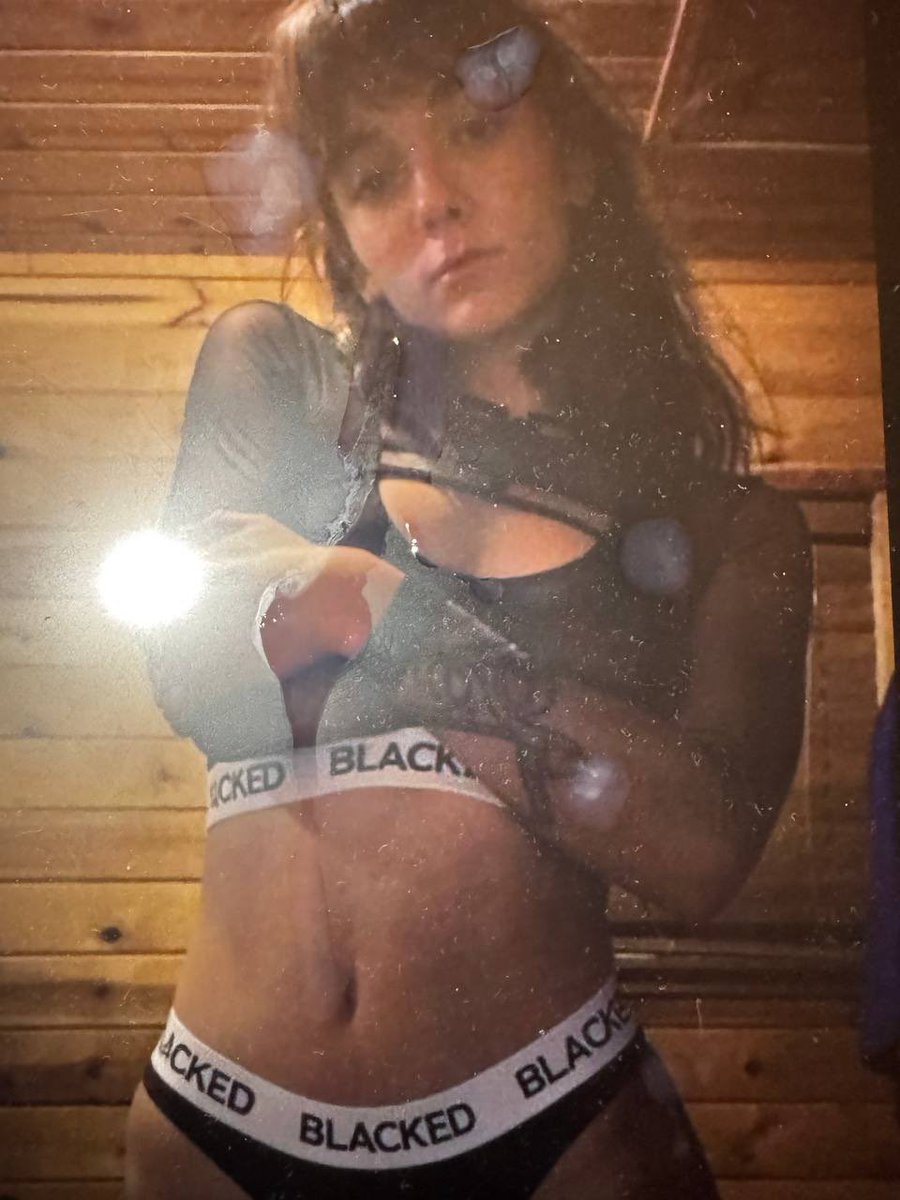 Juleelovesbbc's tweet photo. Look at how pathetic @juleescuck is spurting watery cum all over my photos like the good cuck he is

#blacked #bbc #snowbunny #bnwo #qos #sph #cbt #bops #bopper #irl #goonette #cuck #cuckold #mommy #goon #goonfuel #nofap #wankchat #brat #cumtribute #cumtrib #collegeteen #pervbait https://t.co/OSWD2HCWhU