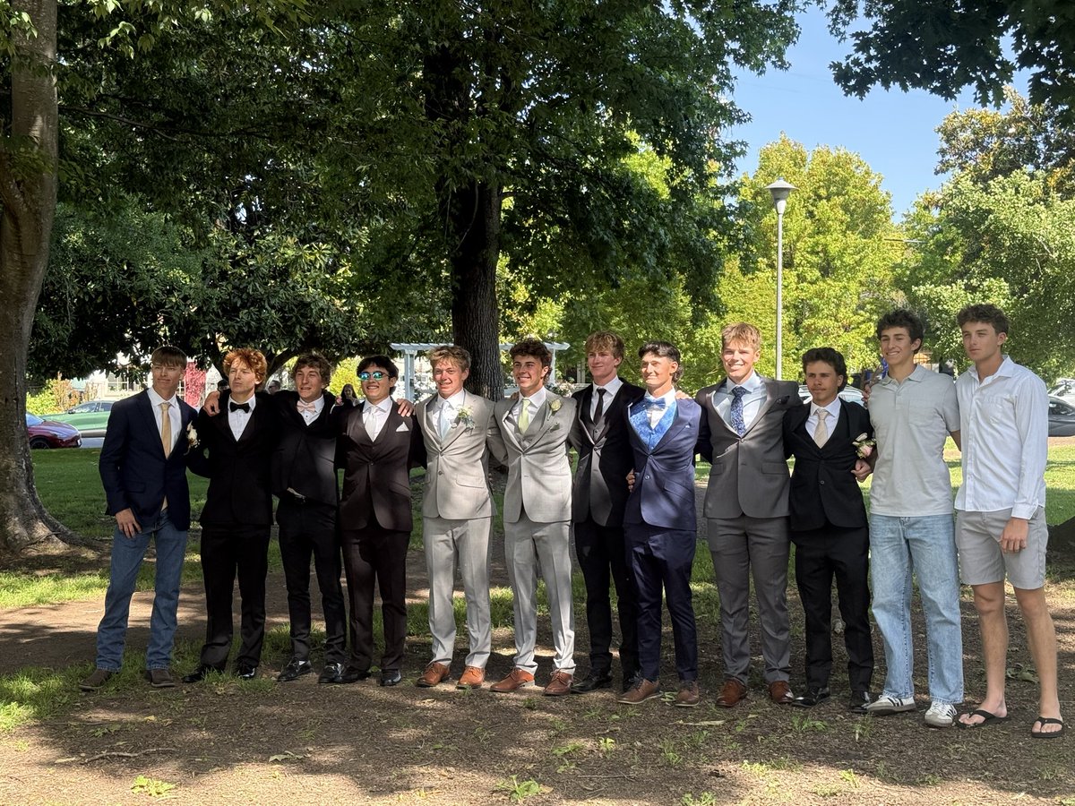 PHSTrojanBB's tweet photo. Our Petaluma Trojans clean up nice✨ #Prom2026 Photos by Junior Julia Borin. Thank you Julia!! https://t.co/YfYw1wJlgy