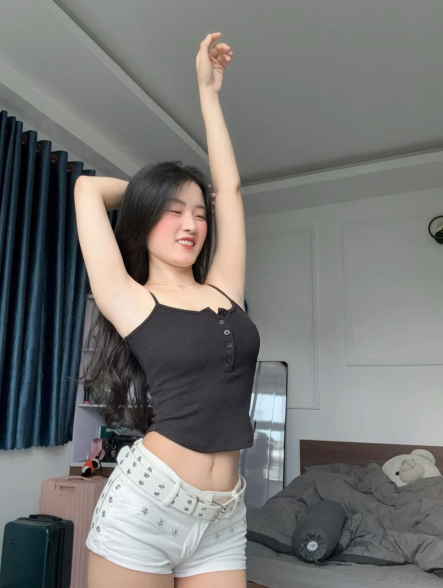 ConGiDmLon1's tweet photo. Chào buổi sáng https://t.co/AADhovwHyQ