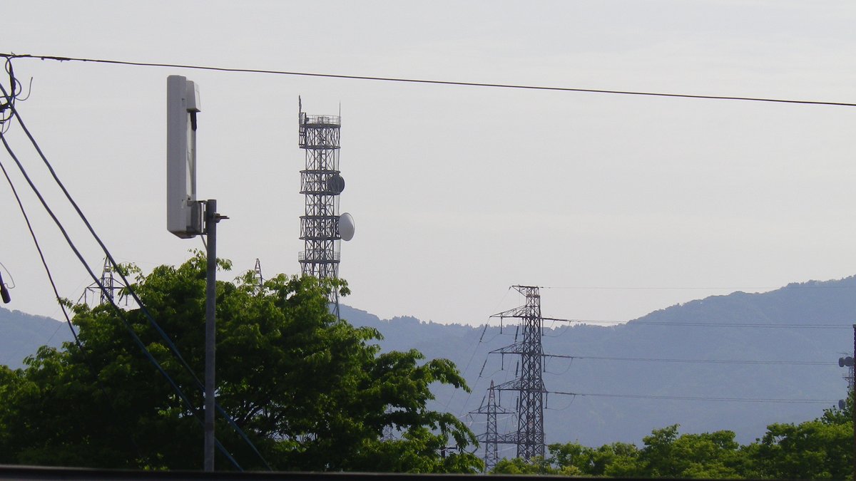 oi21com's tweet photo. #長岡市の空模様
学校町1:26日(火)。パソコン講座2回目です。お隣のアパートの雨樋修理が始まり立派な足場が設置された。 https://t.co/1iM5eMJCy9 の長岡の時間予報は6時から 曇り/曇り/晴れ/曇り/曇り/曇り/曇り 予想気温17から29℃。写真は07:55東側窓の外。 https://t.co/lN88KejKWx