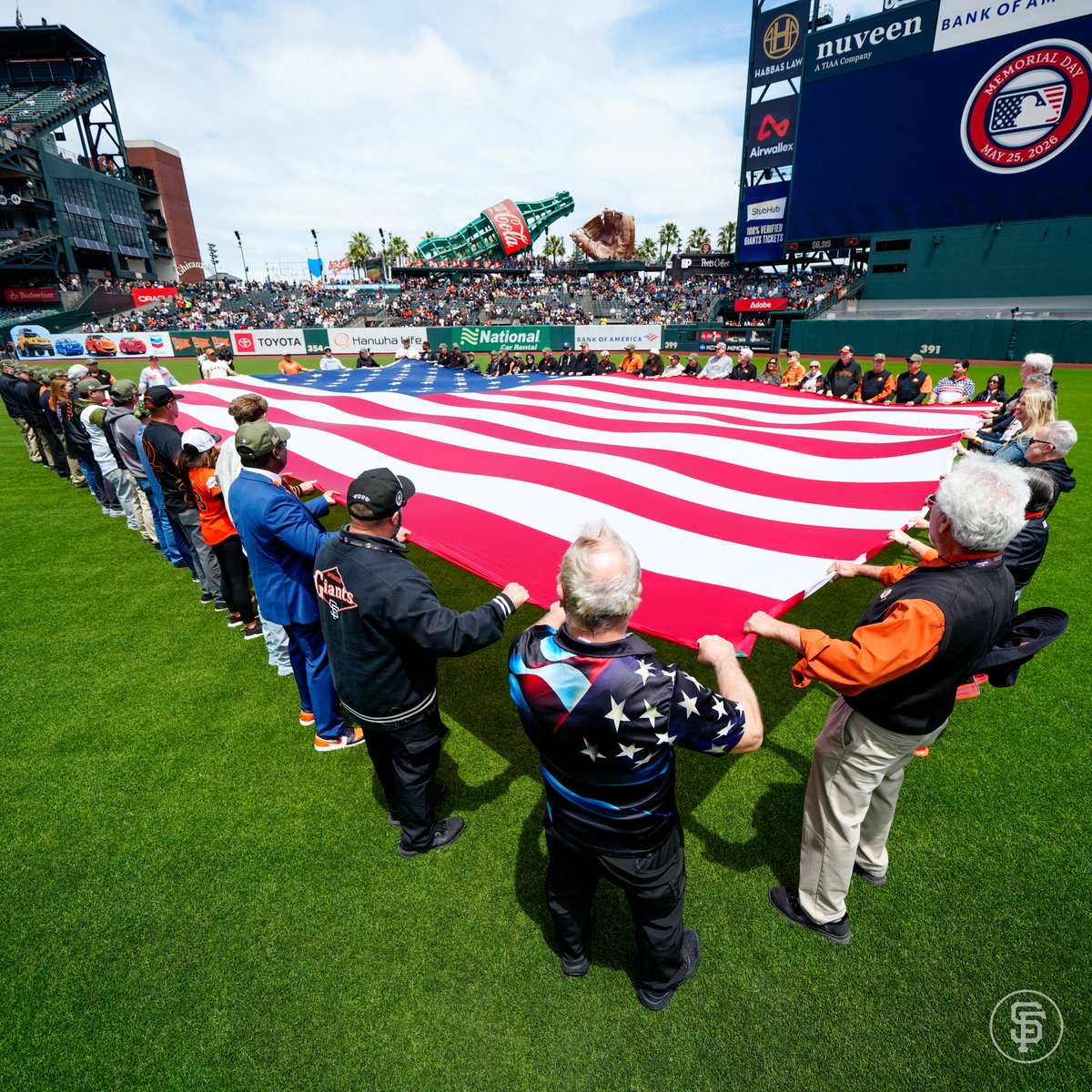 Oracle Park tweet media