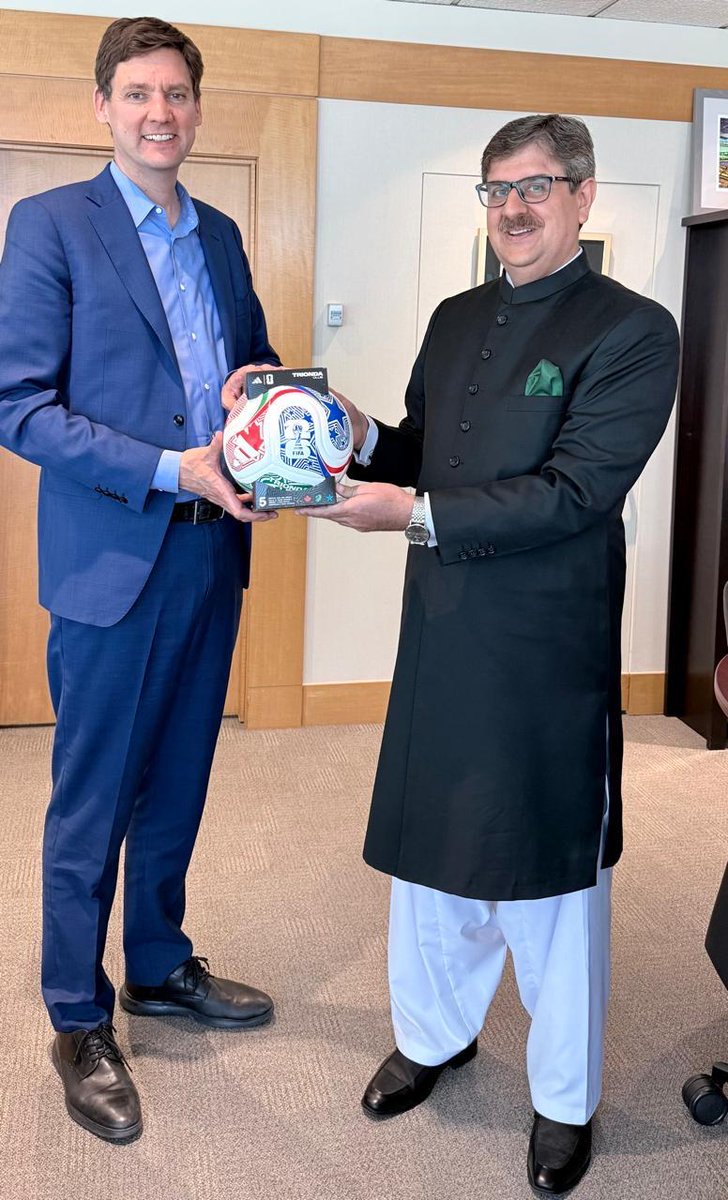 PakinVancouver's tweet photo. C.G held first official meeting with Hon. David Eby, Premier of British Columbia;  MLA Hon. Amna Shah joined online. The whole gamut of bilateral relations were discussed with a view to harnessing their true potential. @PakinCanada_  @PkPublicDiplo @ForeignOfficePk @Dave_Eby https://t.co/IP0SoOrjjI