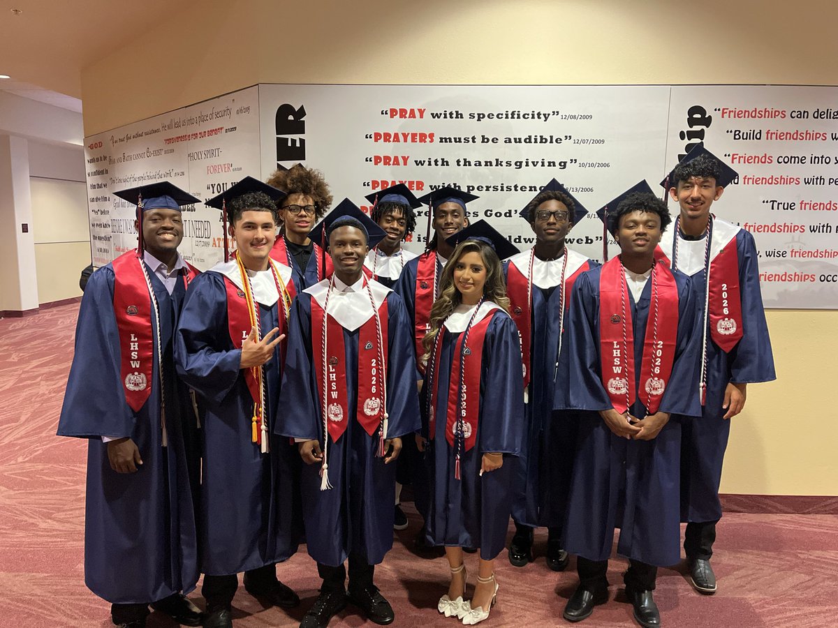 CoachBerumen's tweet photo. Class of 2026 will be dearly missed!! What a great group on and off the court!!
The season didn’t end the way we all wanted, but:
“Many are the plans of a man’s heart, but the Lord’s purpose prevails.”-Proverbs 19:21
You guys will accomplish greater things in LIFE!
-Joshua 1-9💪🏼 https://t.co/4HUHNcPUPu