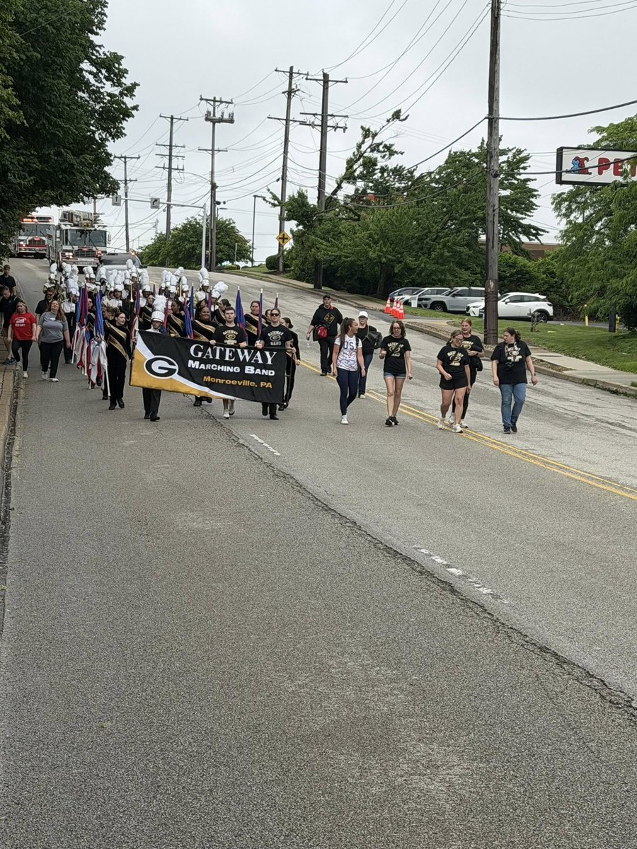 RepMarkosek's tweet photo. This morning I had the honor to speak at the Monroeville Memorial Day Ceremony. Prior to the ceremony I also participated in the annual Memorial Day Parade. Let us honor those who lost their lives fighting for our great nation 🇺🇸 https://t.co/dWnRC6fVkh