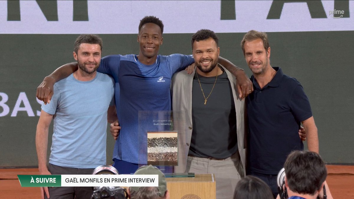 FDTenisMex's tweet photo. @Gael_Monfils final @rolandgarros what great athlete ans showman https://t.co/Az4b6dMB76