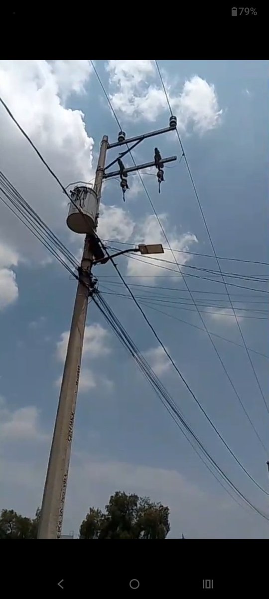 1Tomatzin's tweet photo. @CFE_Contigo buenas tardes no tenemos luz desde las 11 de la mañana las cuchillas botadas CDA. LAS TIJERAS 14
ENTRE CAMINO VIEJO Y AHUE
LAS TIJERASC.P.56257
TEXCOCO DE MORA,MEX https://t.co/M2mLgMUvcP