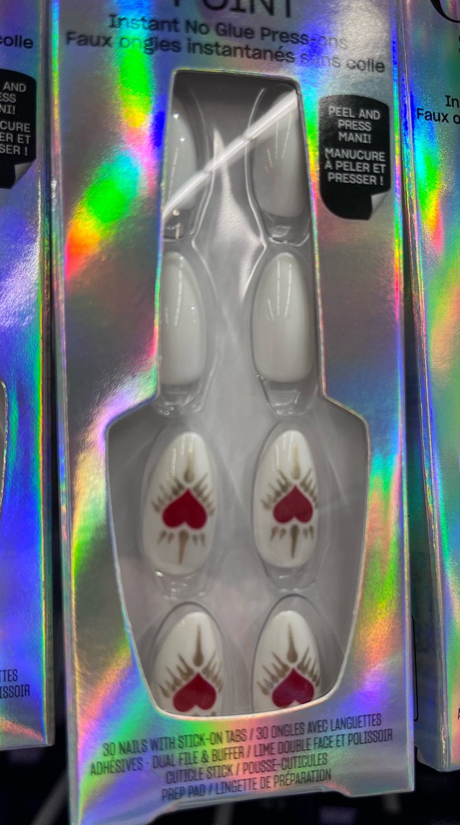 circusss_peanut's tweet photo. michelle come get ur nails!! https://t.co/W3FUq6ai3D