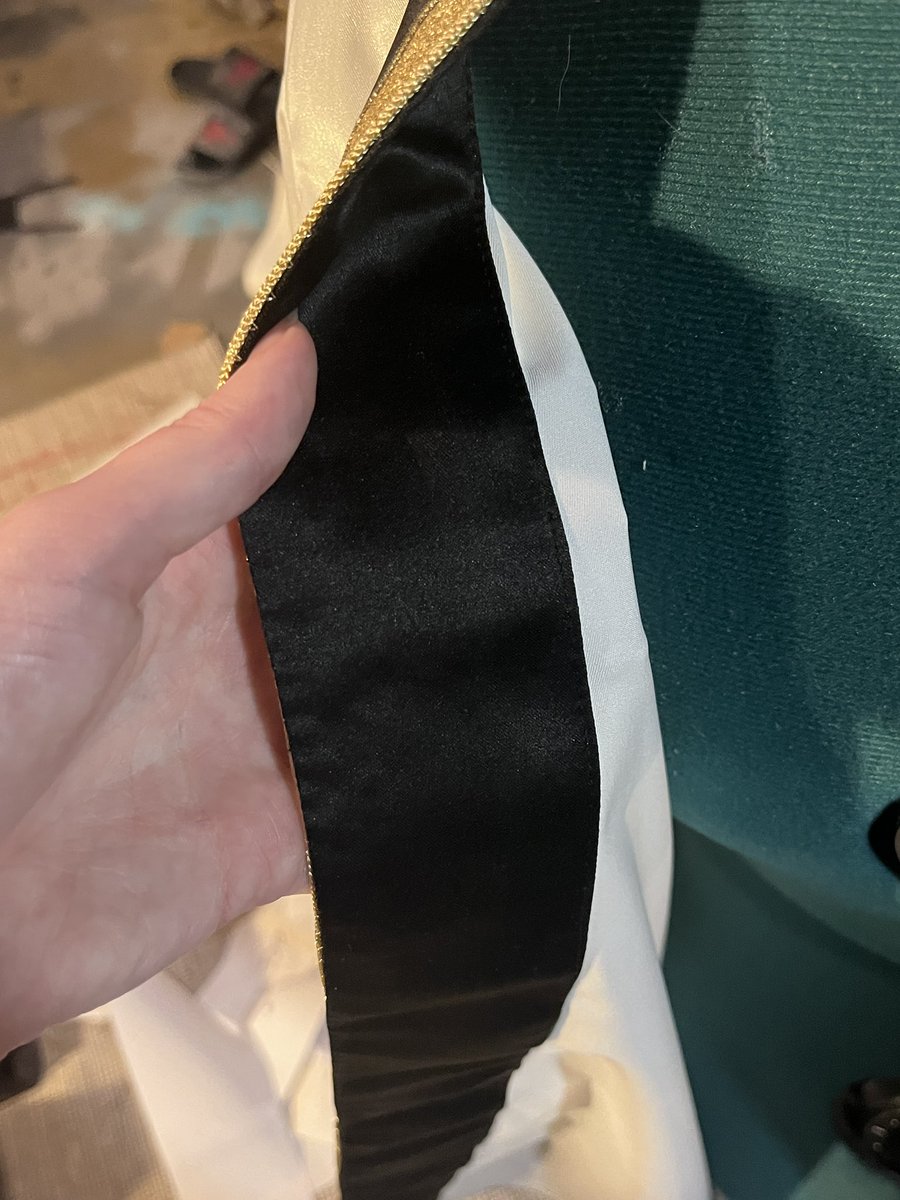 grayyokay's tweet photo. this trim took me forever but i think the end result is worth! so clean even on the inside hehe 😌😌
(just need to add details and this layer is done!) https://t.co/L1CFbGCG24