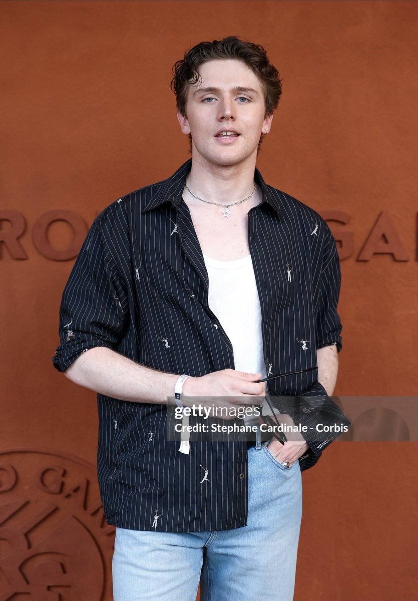 Shels tweet media