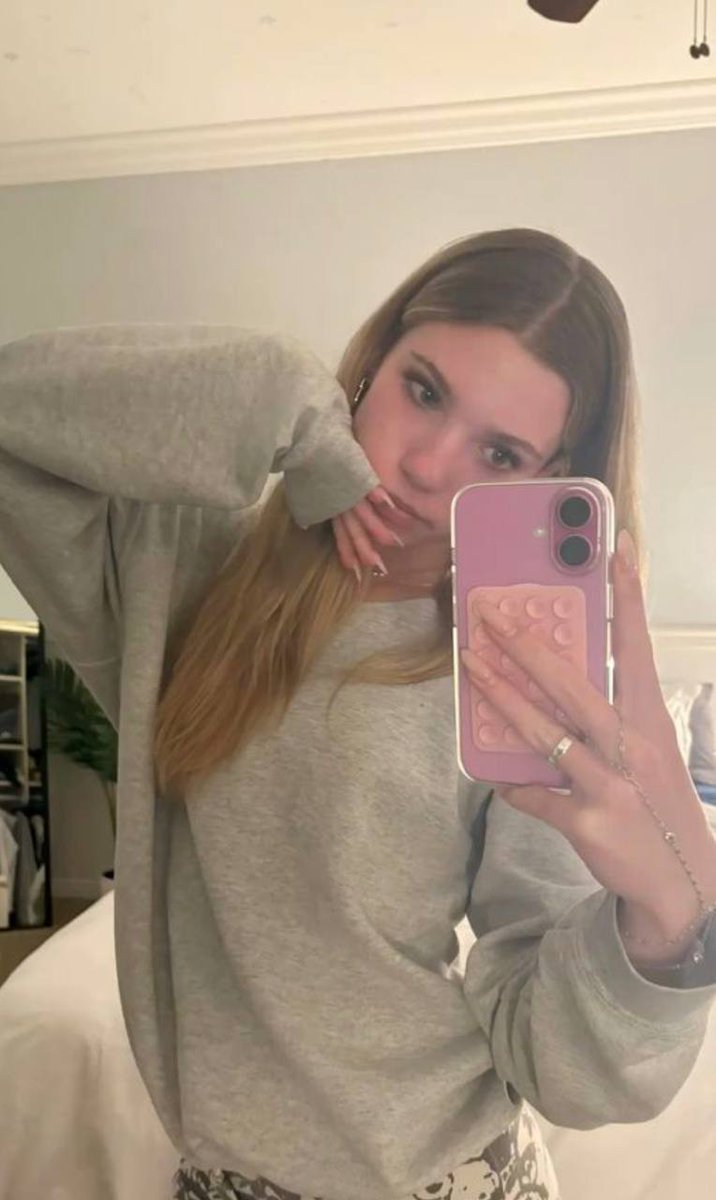 Alicee tweet media